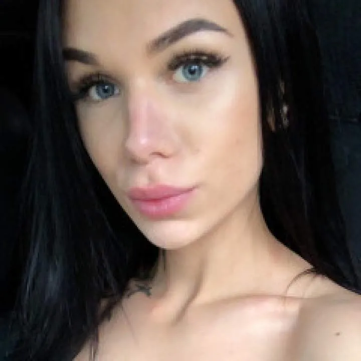 Mistress Evelyn Photo On Jungo Live