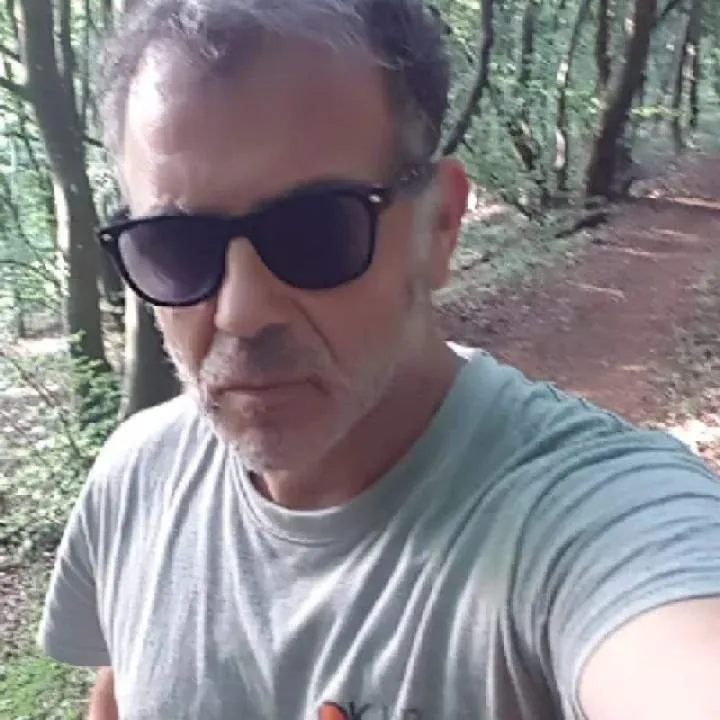 Toni Photo On Jungo Live