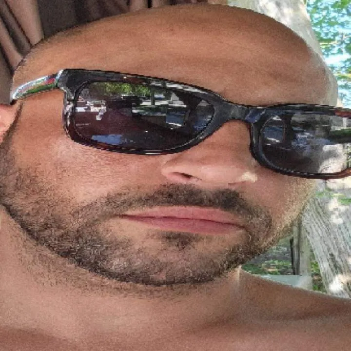 Tav Photo On Jungo Live