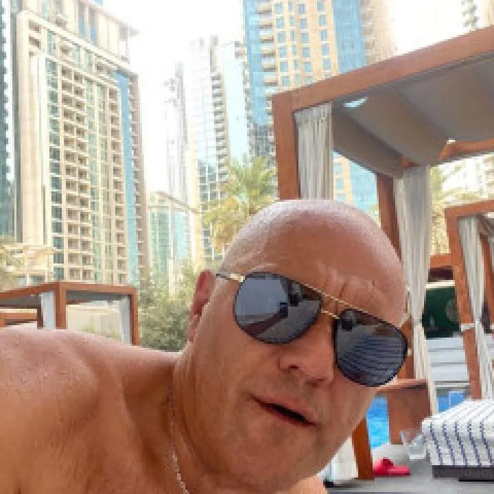 Discreetbull Photo On Jungo Live