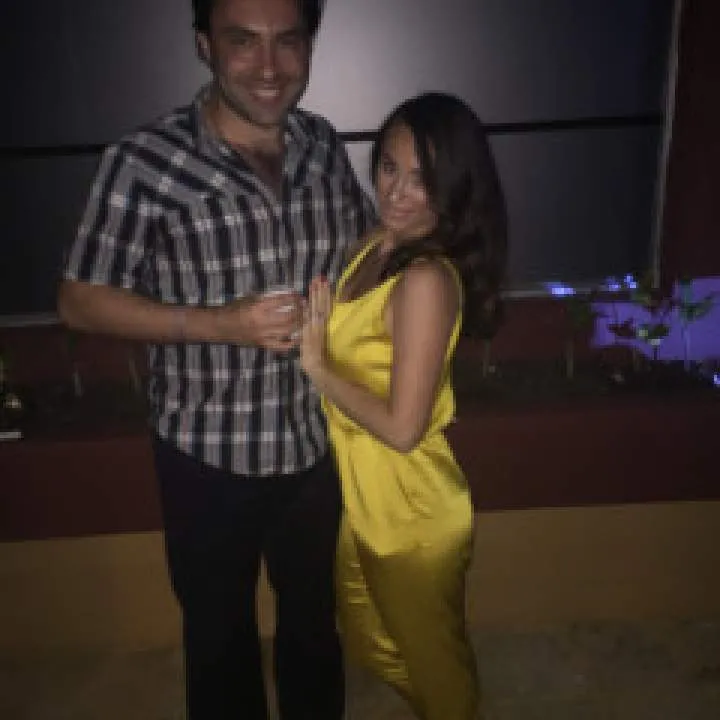 Lookingforthird Photo On Jungo Live