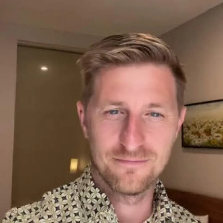 Chris Photo On Jungo Live