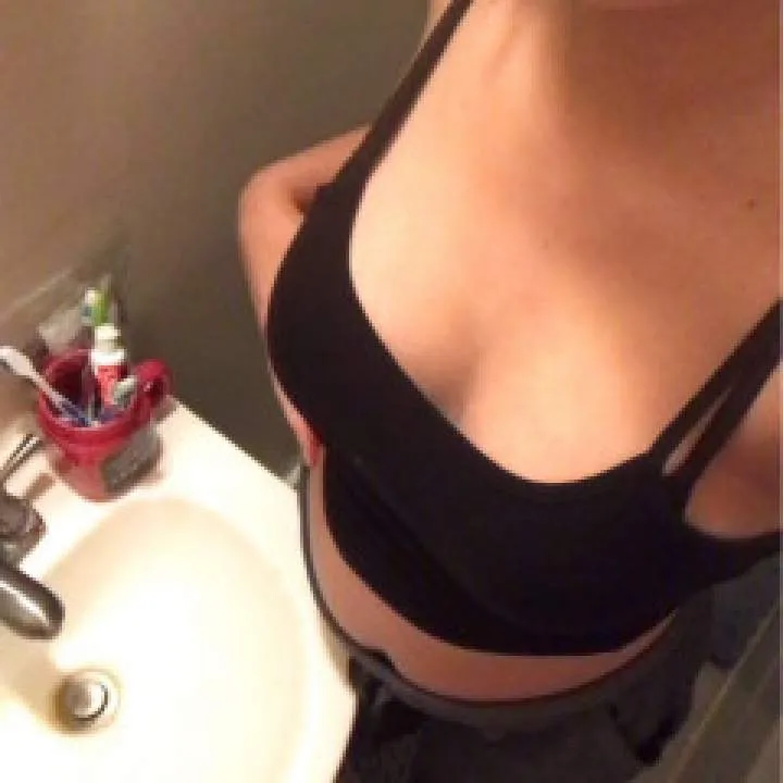 Nekeya Photo On Jungo Live