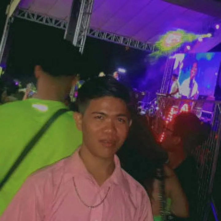 Regie Photo On Jungo Live