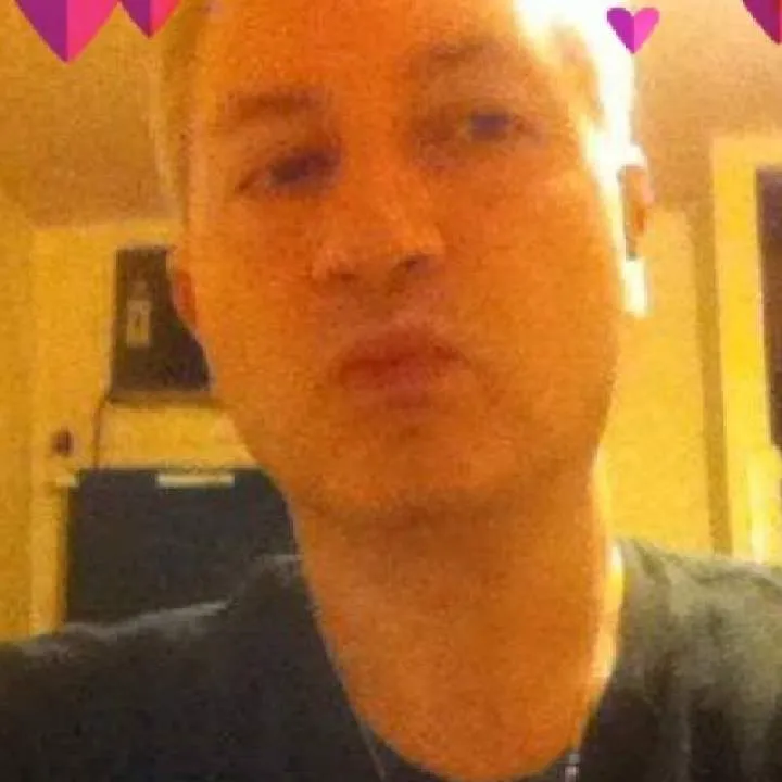 Cuteguy53 Photo On Jungo Live