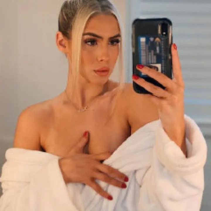 Mane Deborah Photo On Jungo Live