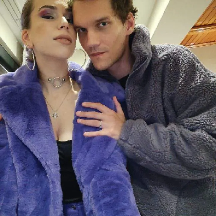 Robert_and_eva Photo On Jungo Live