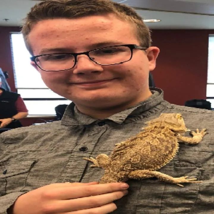 Tony Photo On Jungo Live