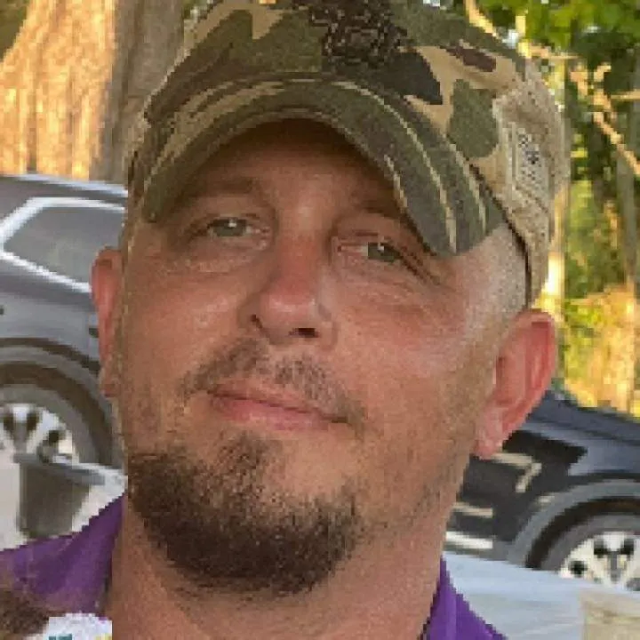 L.... Photo On Jungo Live