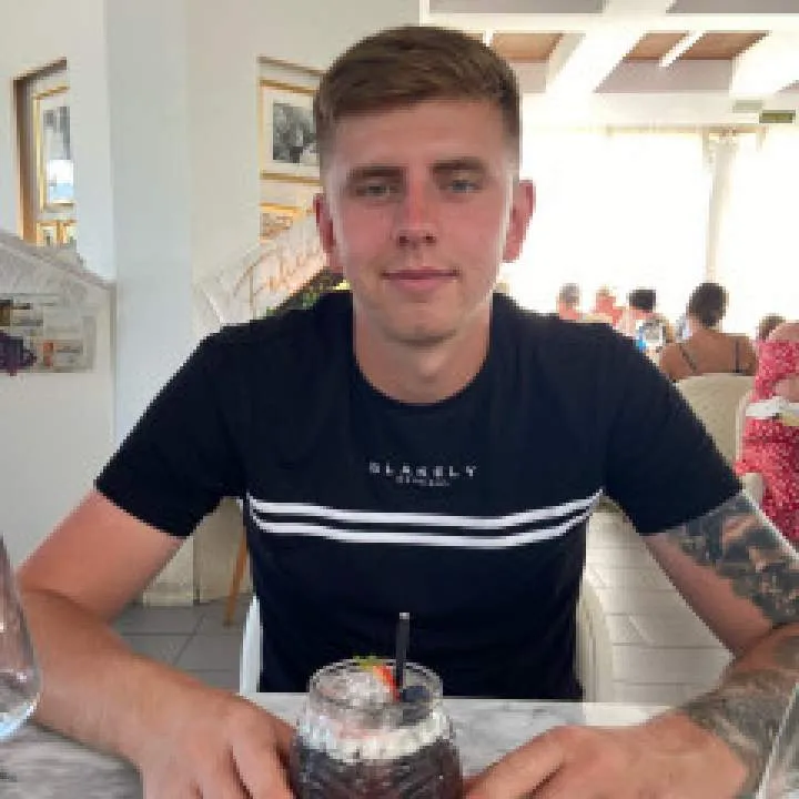 Aaron Photo On Jungo Live