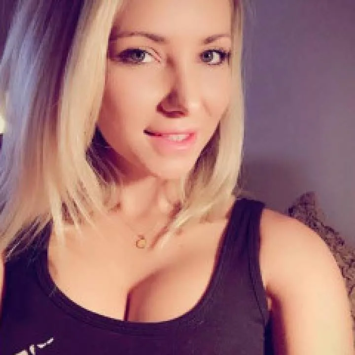 Racheleliz Photo On Jungo Live