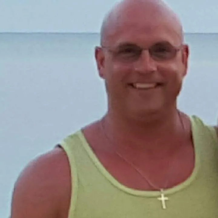 Chris.... Photo On Jungo Live