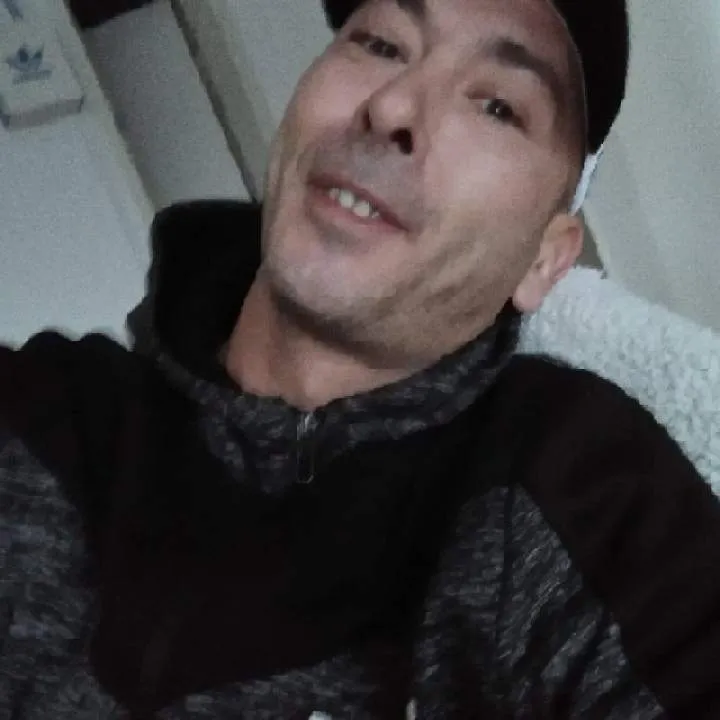 Pelle Photo On Jungo Live