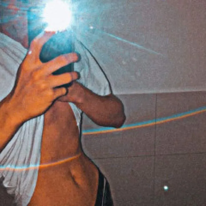 Schloke Photo On Jungo Live