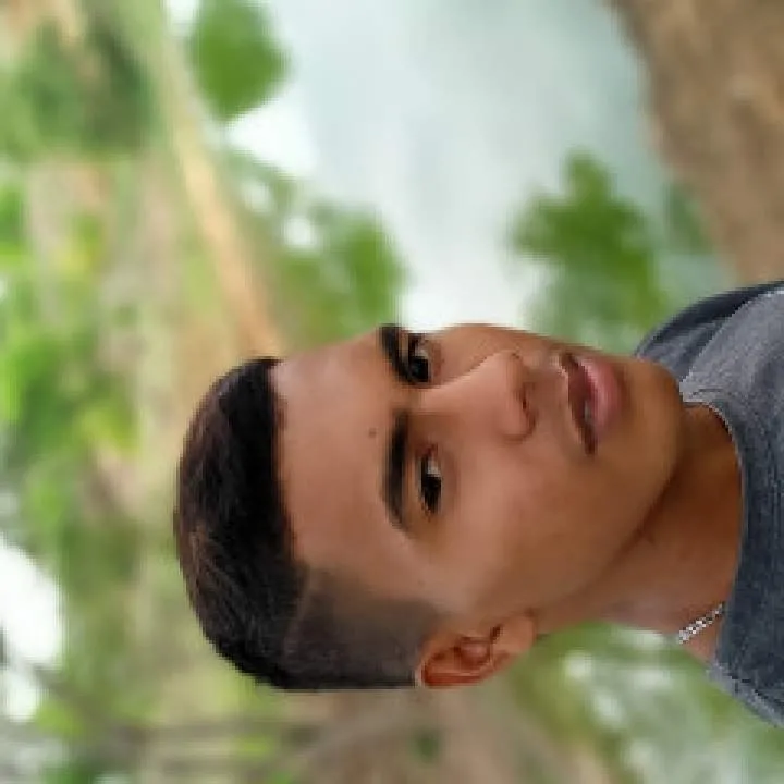 Luis 🥰 Photo On Jungo Live