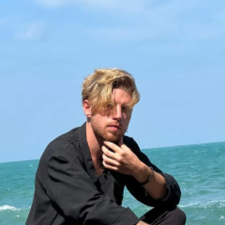 Alex Photo On Jungo Live