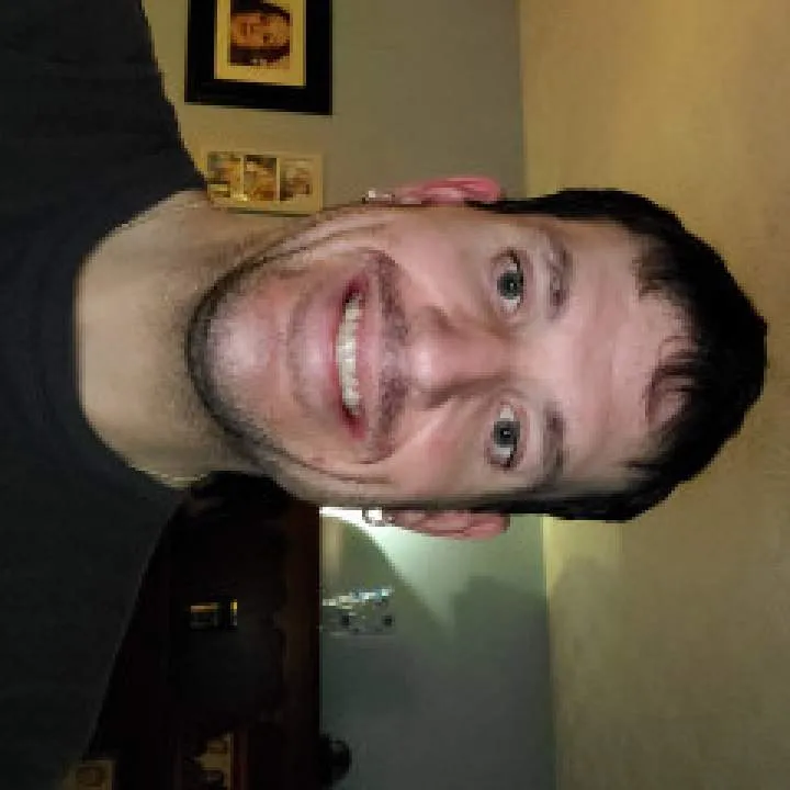 Chris Photo On Jungo Live