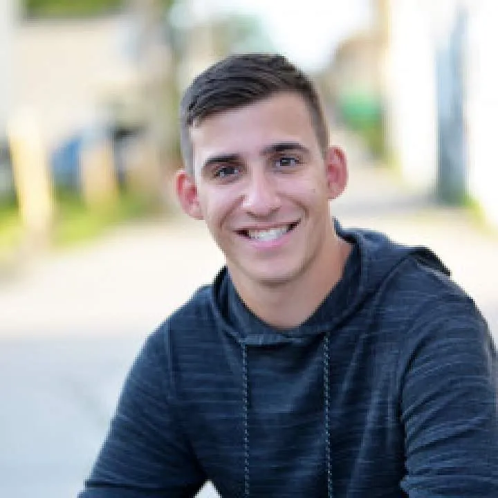 Zach Photo On Jungo Live