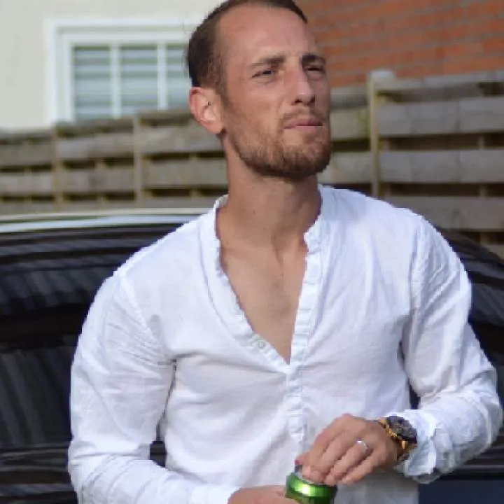 Adrian Photo On Jungo Live