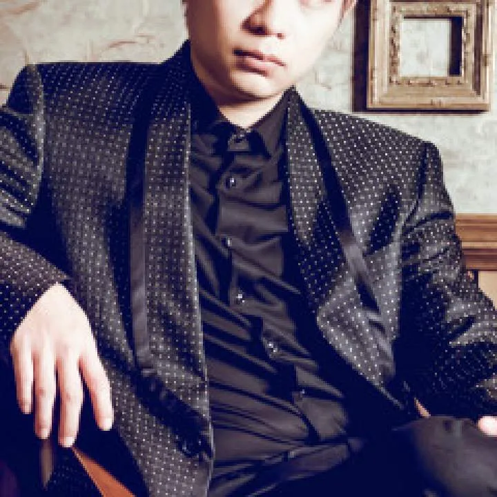 Rayzen Vit Photo On Jungo Live