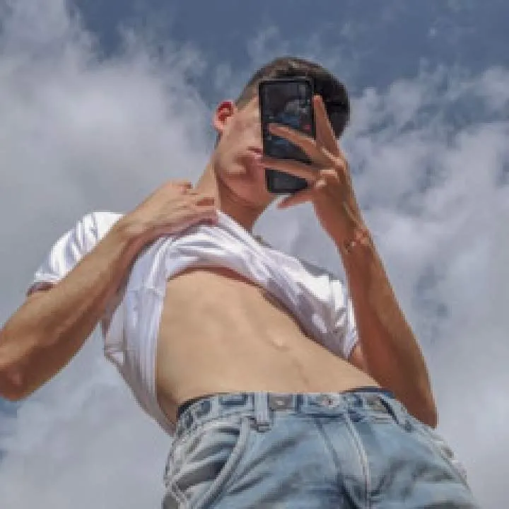 Esteban Photo On Jungo Live