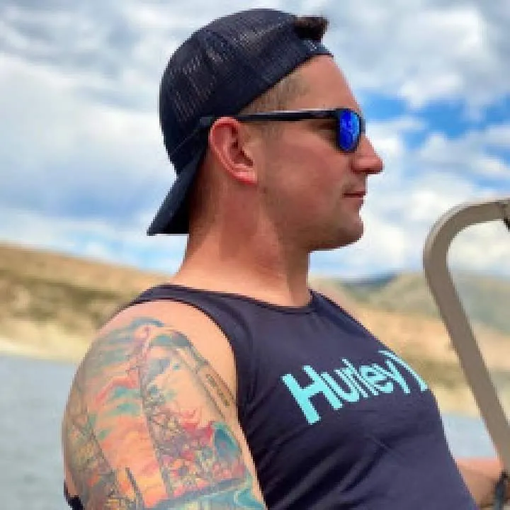 Thomas Photo On Jungo Live