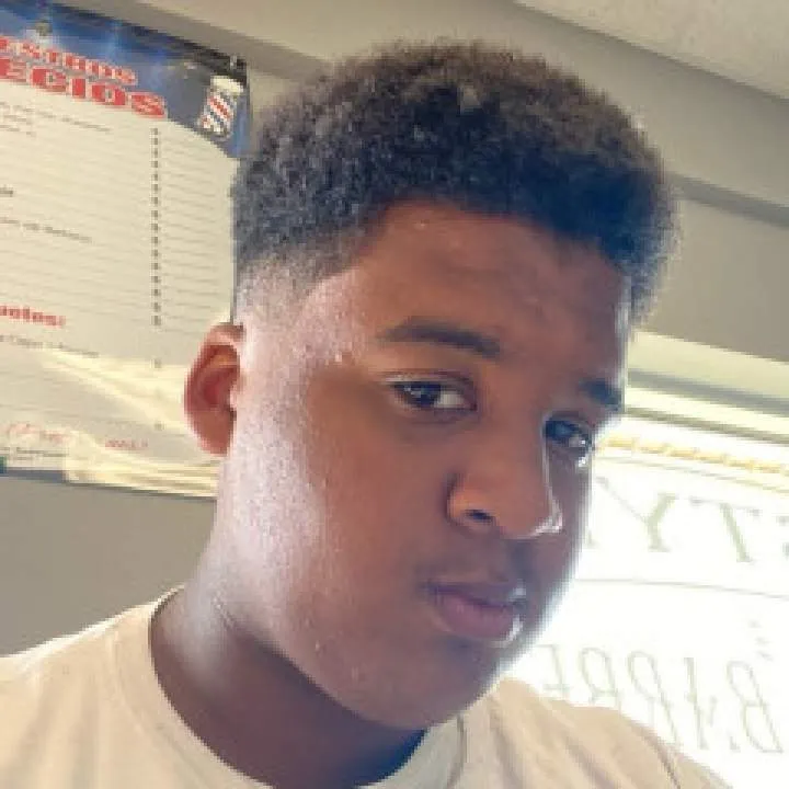 Eli Johnson Photo On Jungo Live