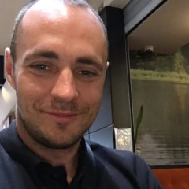 Qwerty’s Photo On Jungo Live