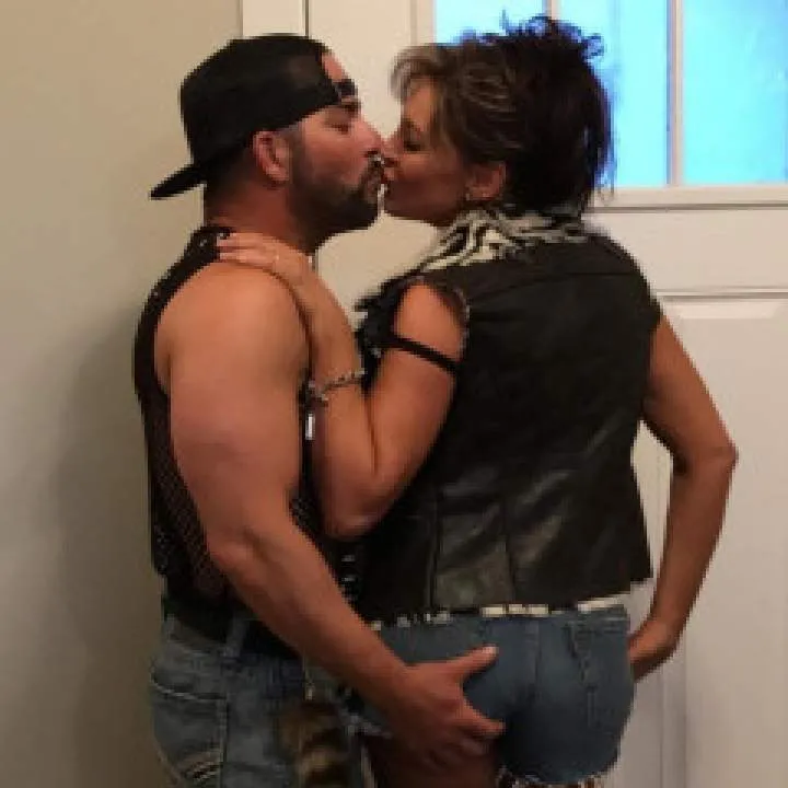 Natashaedward........ut Photo On Jungo Live