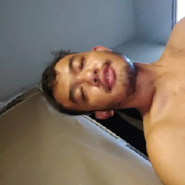 Eizzat The Fag Photo On Jungo Live