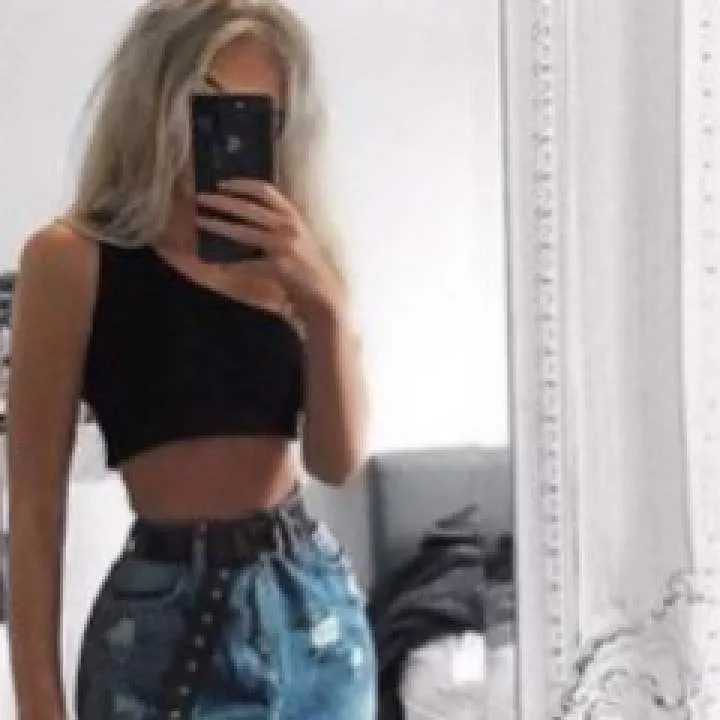 Emily.... Photo On Jungo Live