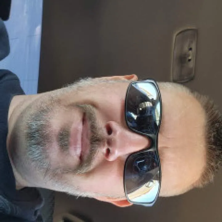 Slim Photo On Jungo Live