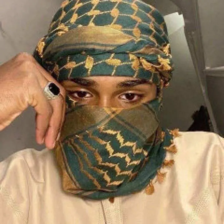 максим Photo On Jungo Live