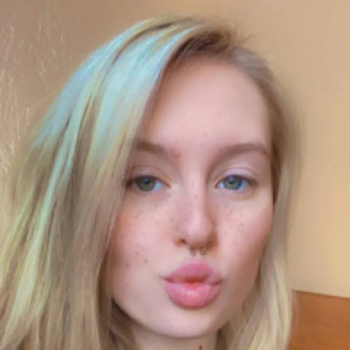 Iamsecretary95 Photo On Jungo Live