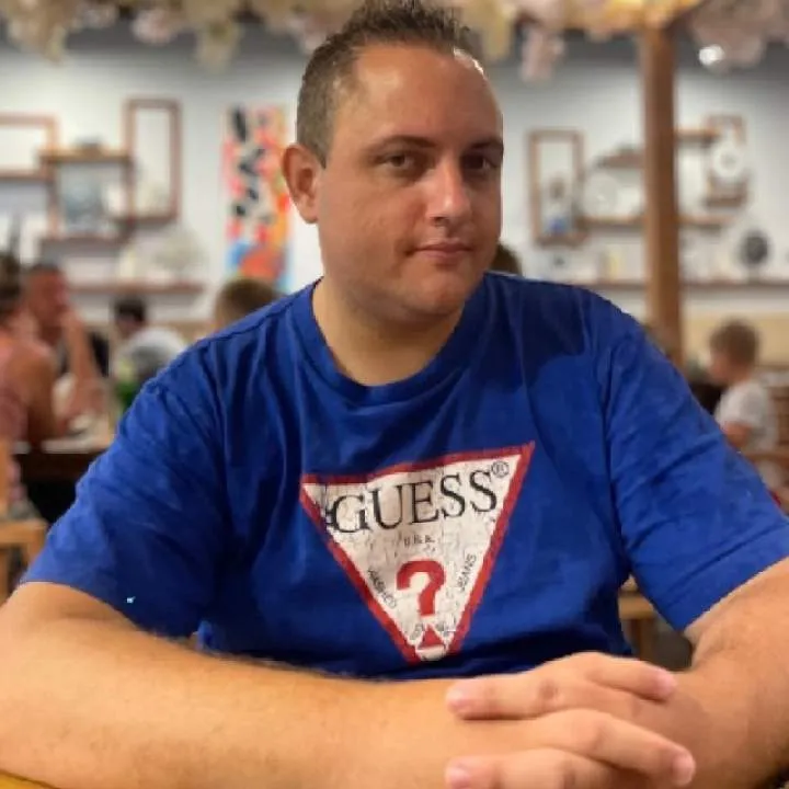 Eric Photo On Jungo Live