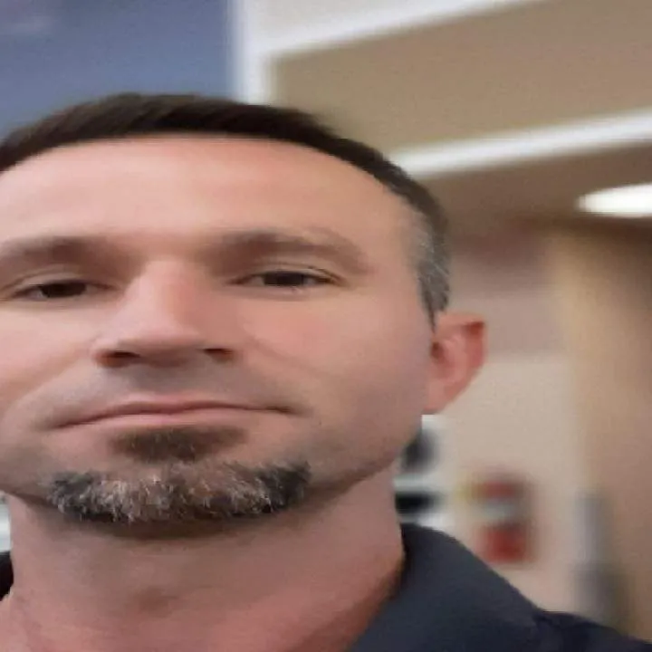 Tim Photo On Jungo Live