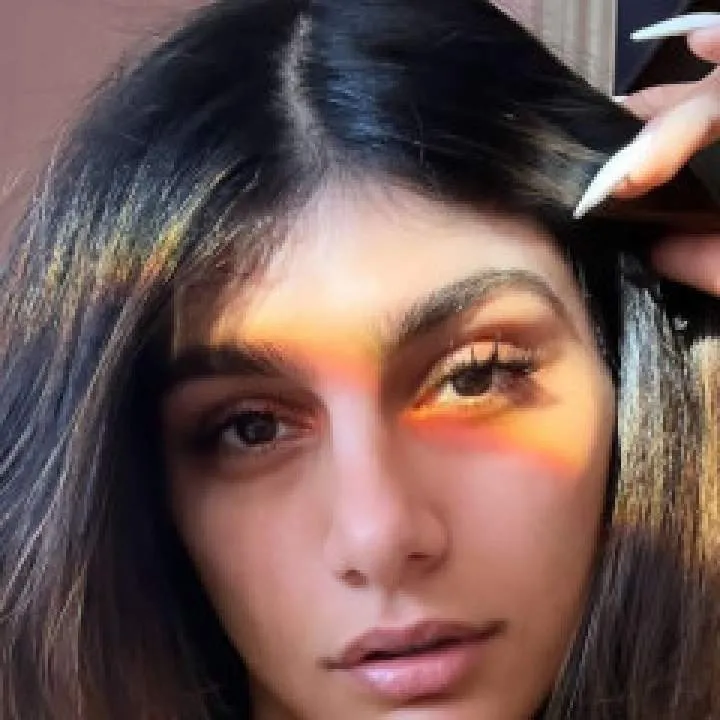 Mia Photo On Jungo Live