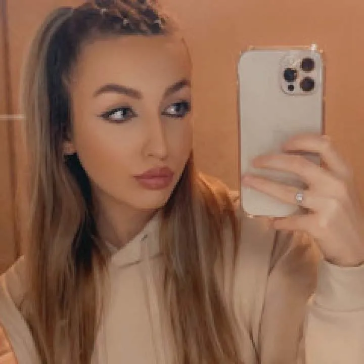 Mistress Olivia Photo On Jungo Live