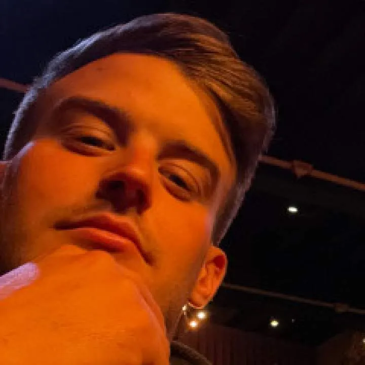 Alex Photo On Jungo Live