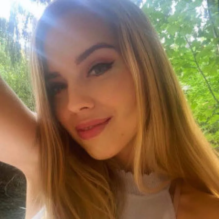 Beatrice Photo On Jungo Live