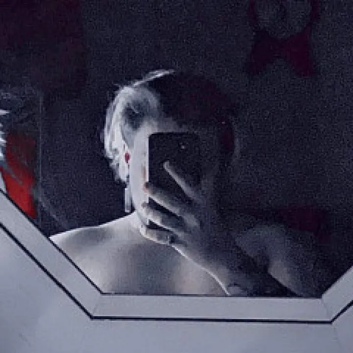 Tristesatan Photo On Jungo Live