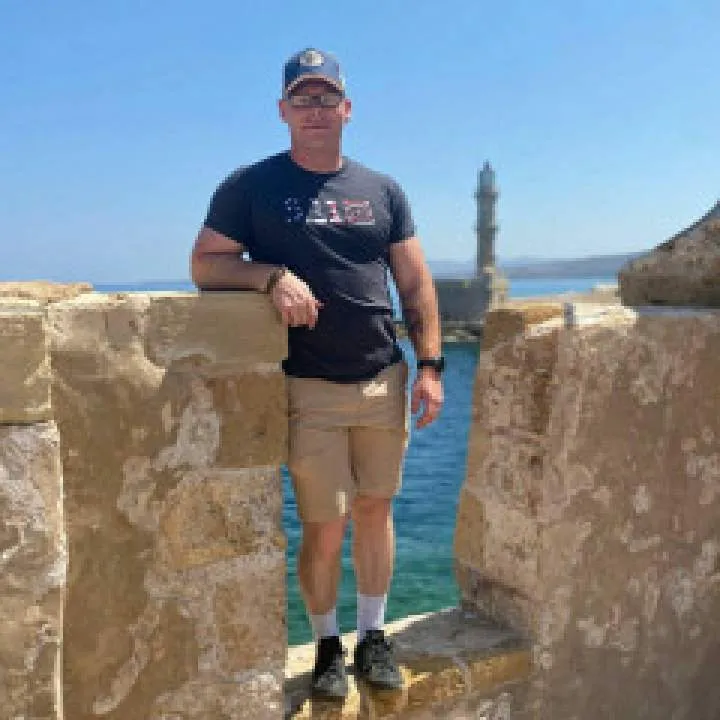 Moore. Photo On Jungo Live