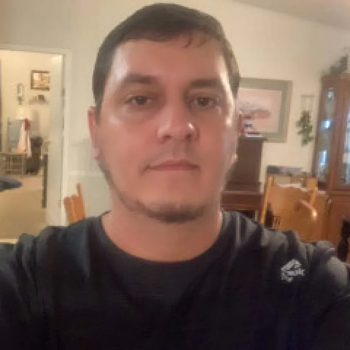 Dennis Photo On Jungo Live