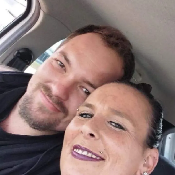 Cent Couple Photo On Jungo Live