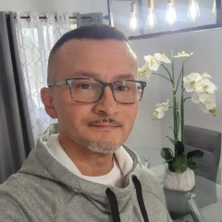 Vic Photo On Jungo Live