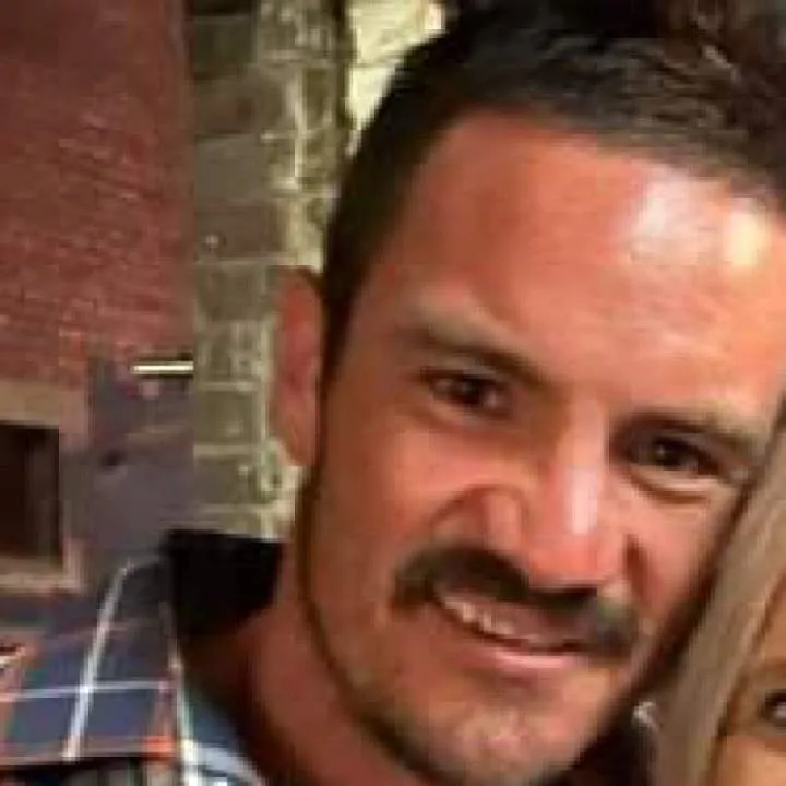 Kiwi Stud Photo On Jungo Live