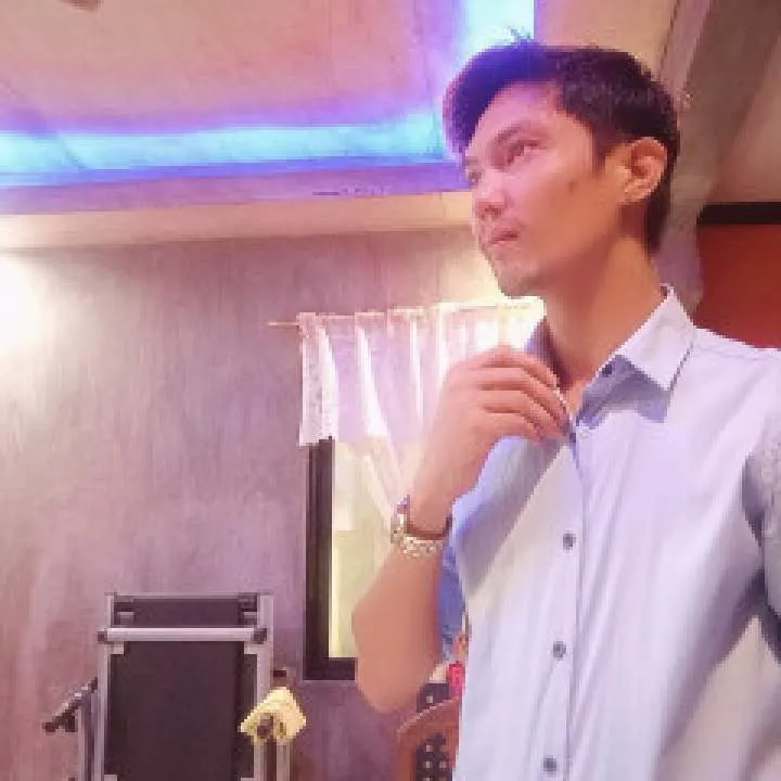 Renz Photo On Jungo Live