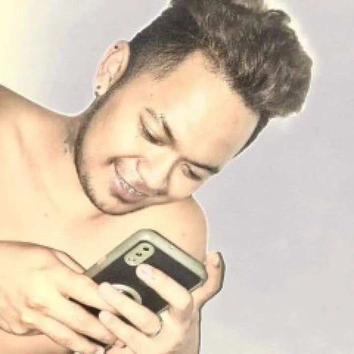 Russ Photo On Jungo Live