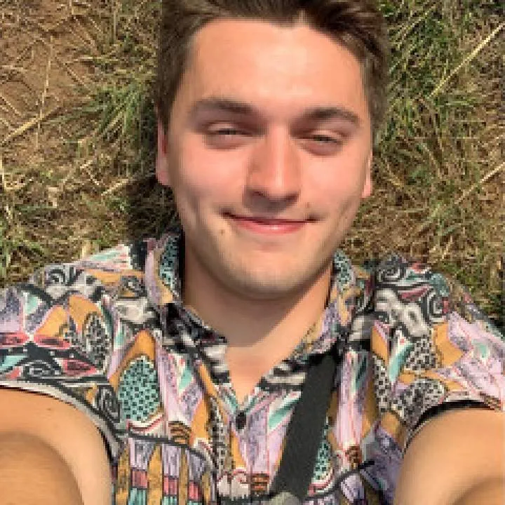 Dan Photo On Jungo Live