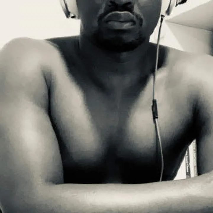 Russell Photo On Jungo Live